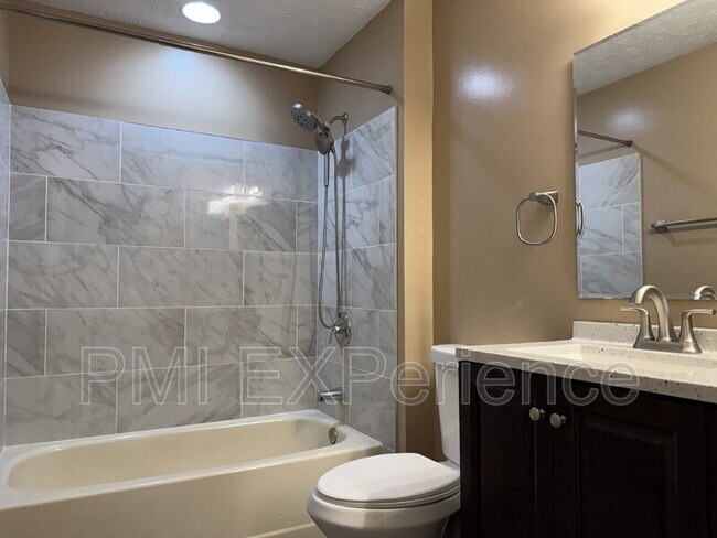 Building Photo - 12744 Wedgedale Ct
