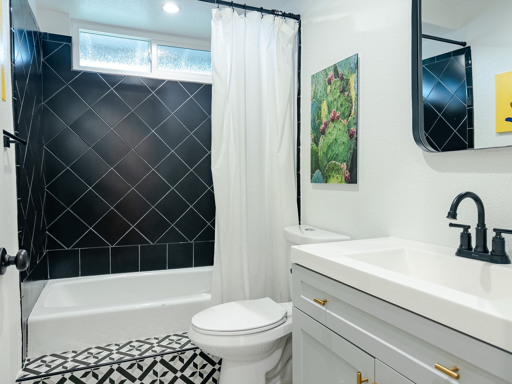 Building Photo - 5323 W Goldenwood Dr