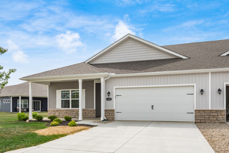 Building Photo - 418 Helena Dr