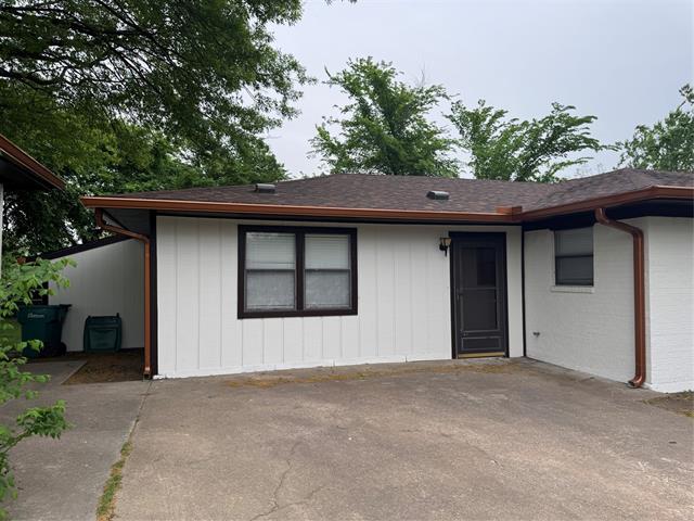 Building Photo - 914 W Hunt St