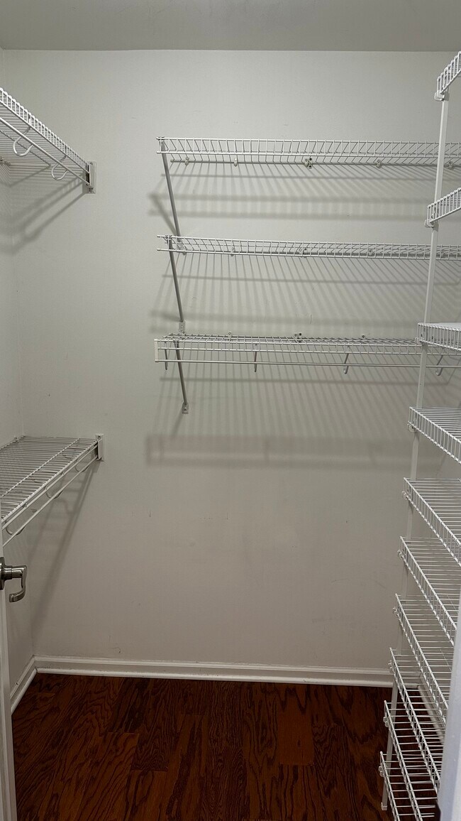 Building Photo - 350 Tavistock