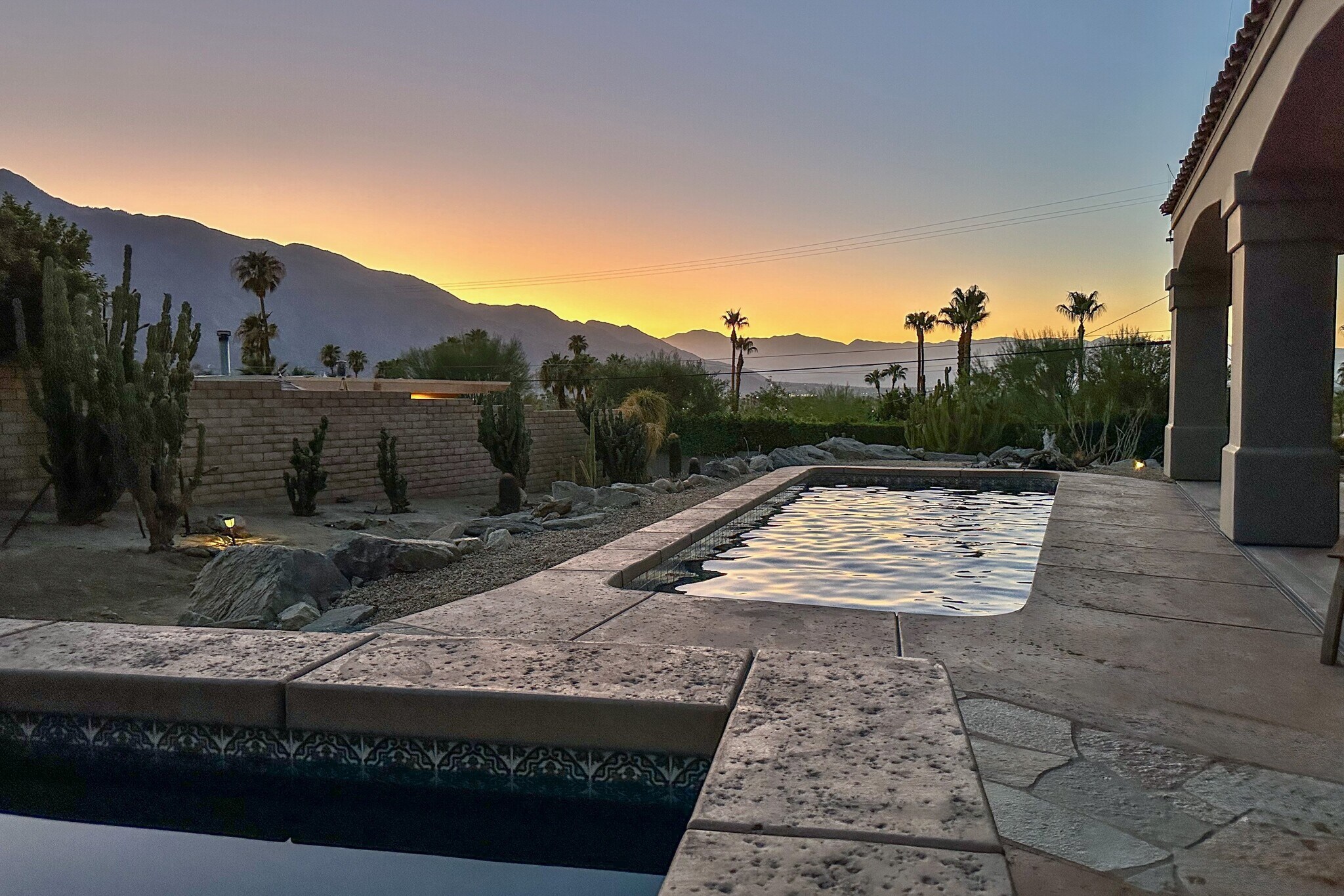 Building Photo - 2800 Cholla Pl