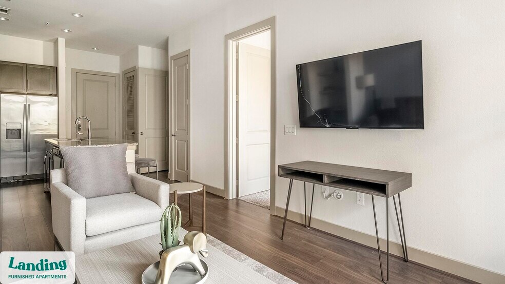 Building Photo - 2626 Fountain View Dr