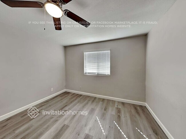 Building Photo - 3817 W Cactus Wren Dr