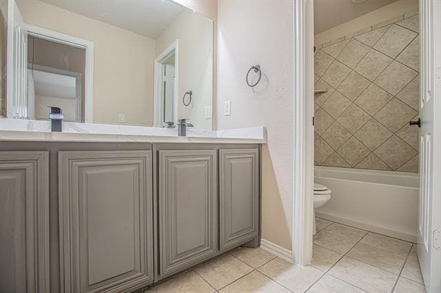Building Photo - 728 Chatsworth Dr