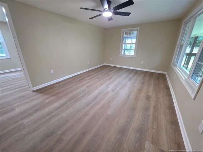 Building Photo - 704 N Grimes St