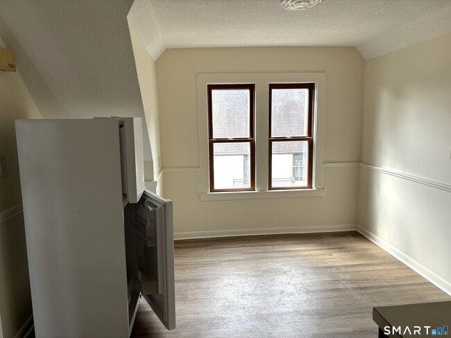 Building Photo - 1310 Stanley St