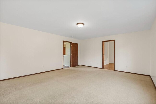 Building Photo - Updated and Spacious 3 Bed Yelm Rental!