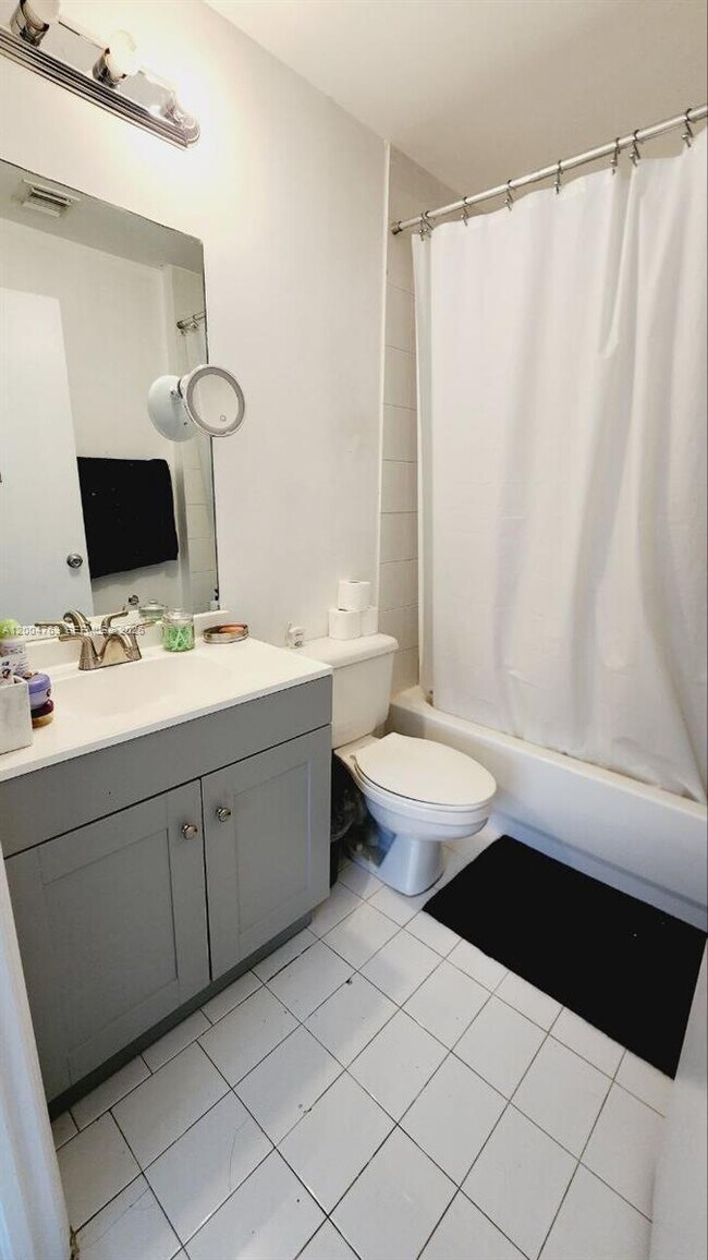 Building Photo - 6960 NW 174th Terrace