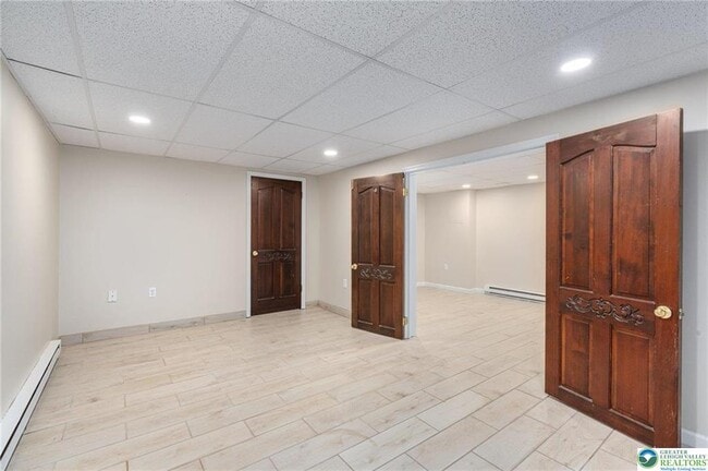 Building Photo - 273 Four Seasons Dr