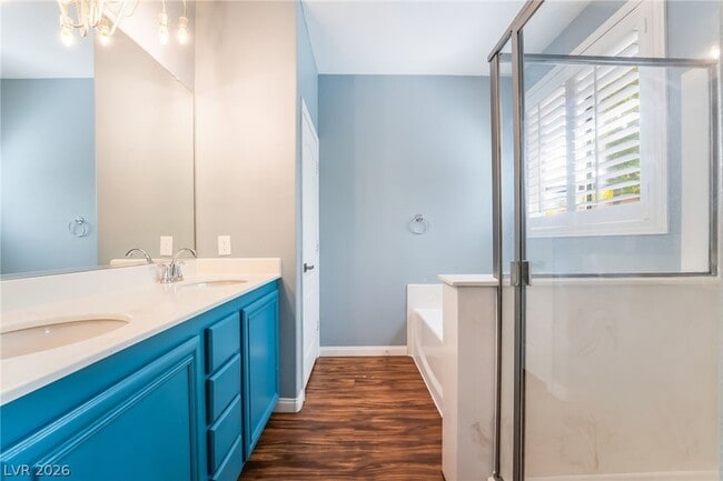 Building Photo - 3817 Honey Ridge Ct