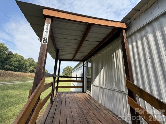 Building Photo - 118 Ricks Ln
