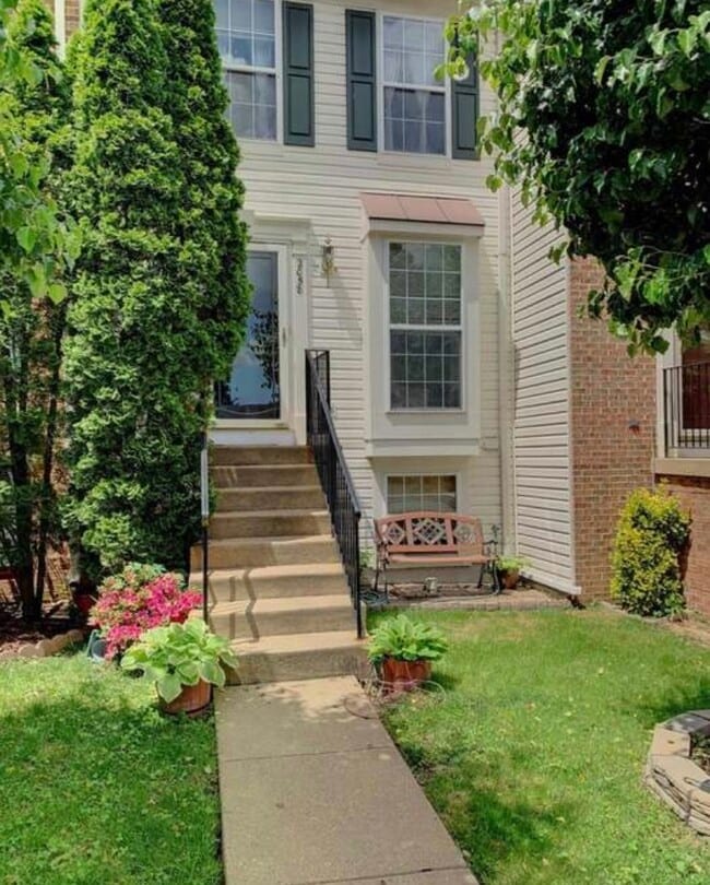 Building Photo - 2058 Stargrass Ct