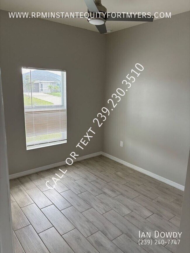 Building Photo - 704 Hightower Ave S