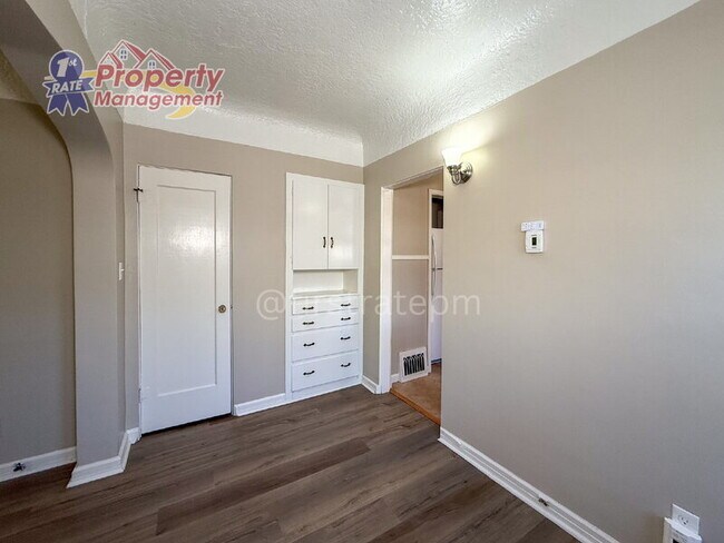 Building Photo - 1707 N 14th St