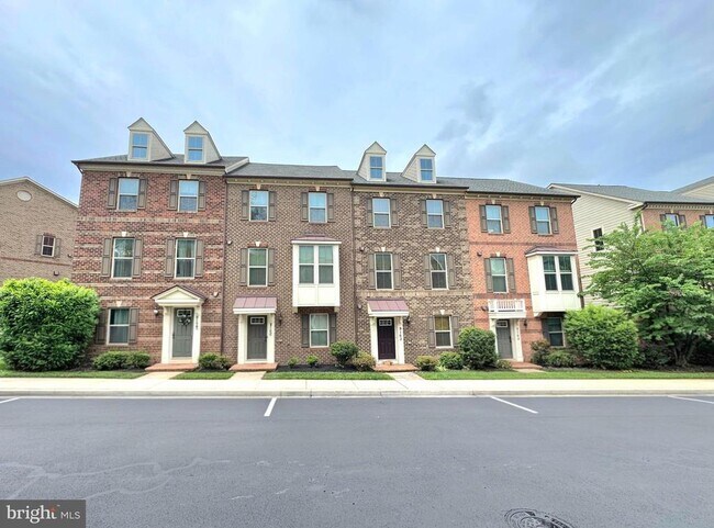 Building Photo - 9160 Landon House Ln