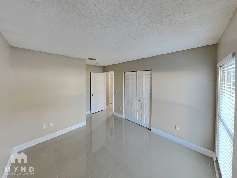 Building Photo - 8310 Clermont St