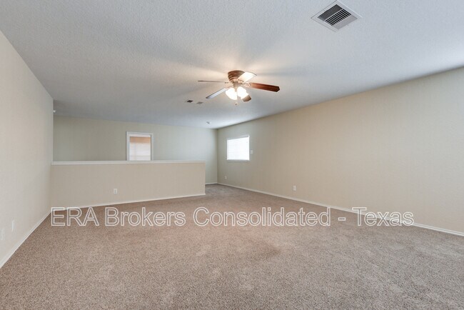 Building Photo - 16734 Basin Oak