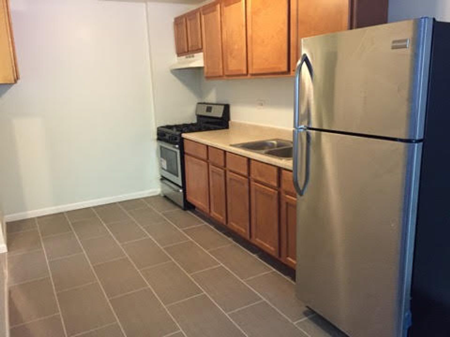 Building Photo - 7632 S Stewart Ave