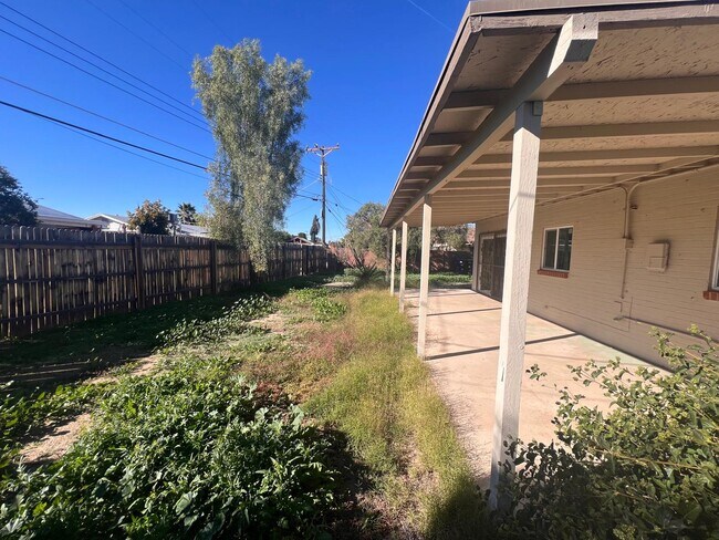 Building Photo - 6334 E Calle Luna