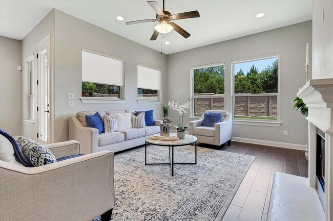 Building Photo - 2820 Rio Verde Dr