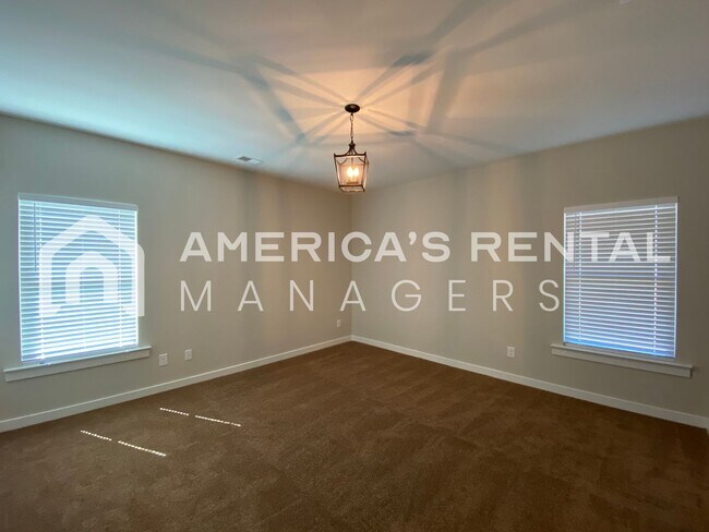 Building Photo - Home for Rent in Brookwood ... Available to View Now!!!