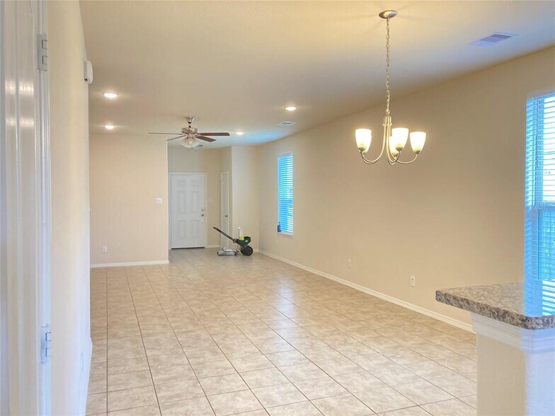 Building Photo - 2411 Concord Ter