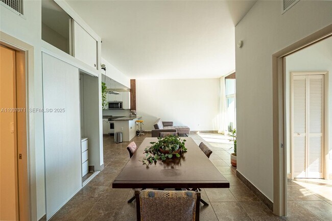 Building Photo - 770 NE 69th St