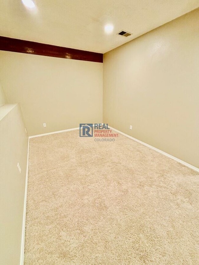 Building Photo - 10430 W 83rd Ave