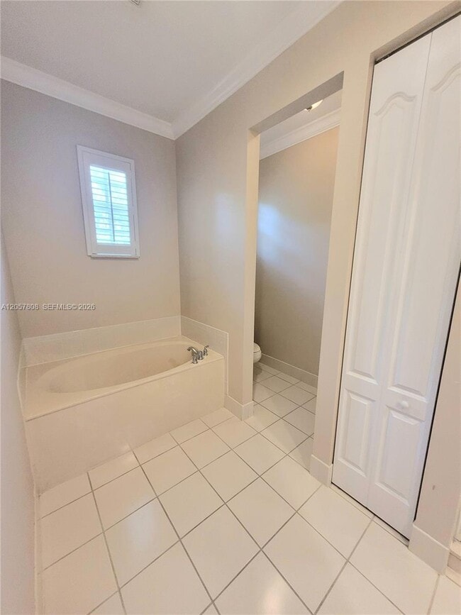 Building Photo - 8707 Buckskin Manor