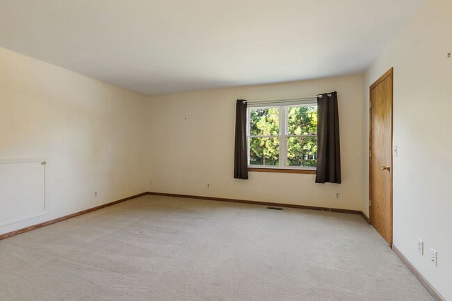 Building Photo - 764 Covington Cir