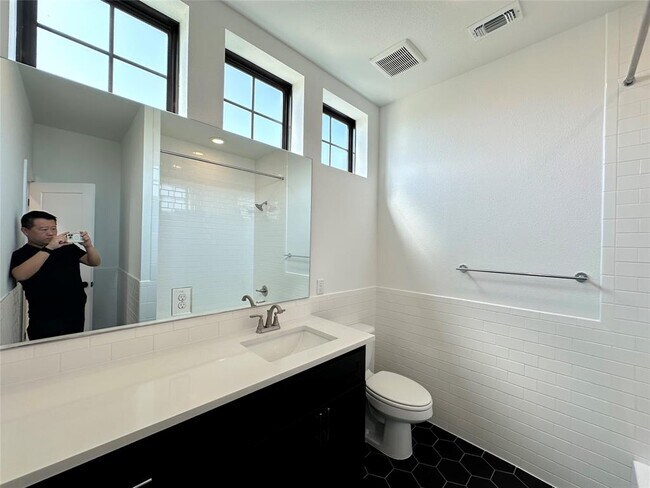 Building Photo - 3509 Cepeda St