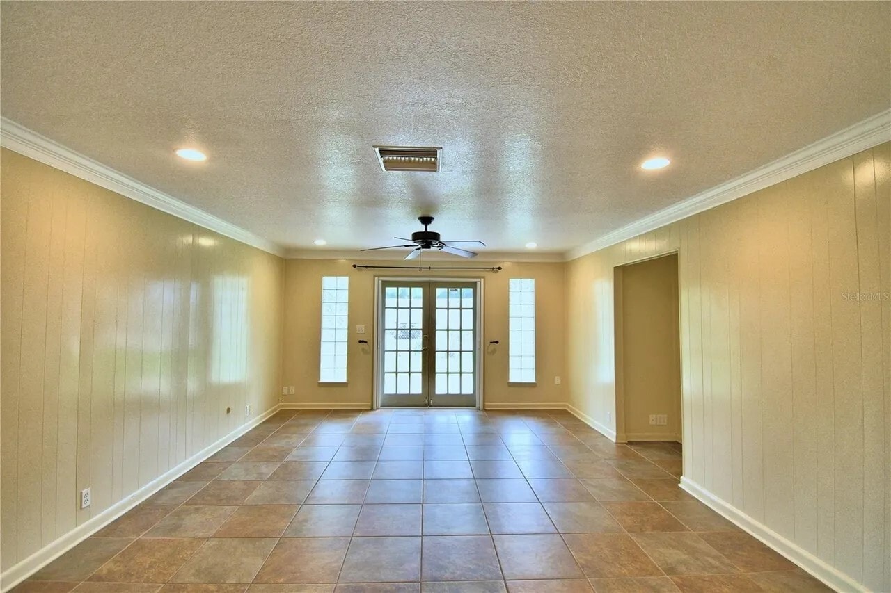 Building Photo - 3960 Avenue U NW