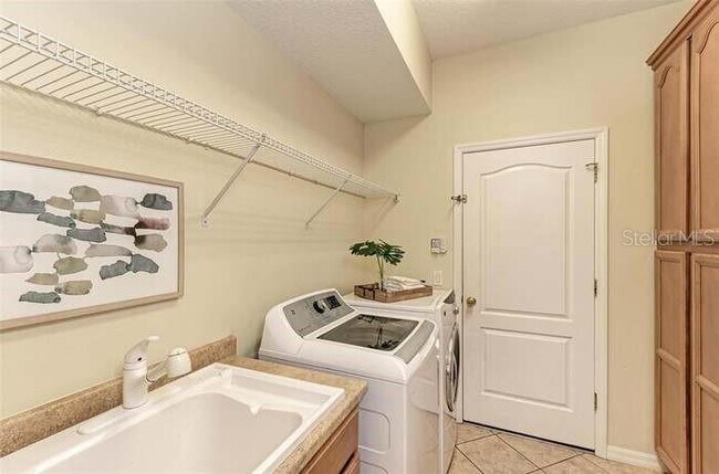 Building Photo - 6349 Royal Tern Cir