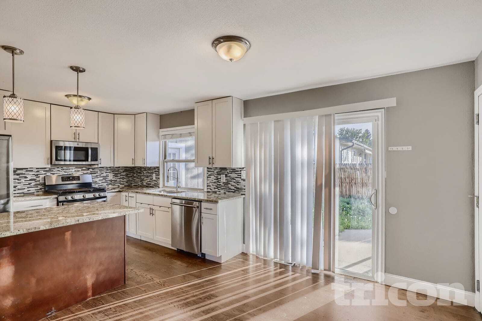 Building Photo - 895 S Garrison St