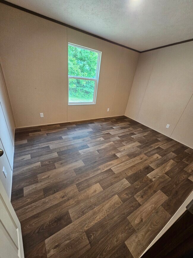 Building Photo - 167 Valleyview Dr