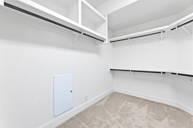 Building Photo - 4711 San Jacinto St