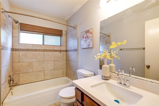 Building Photo - 2711 Grants Lake Blvd