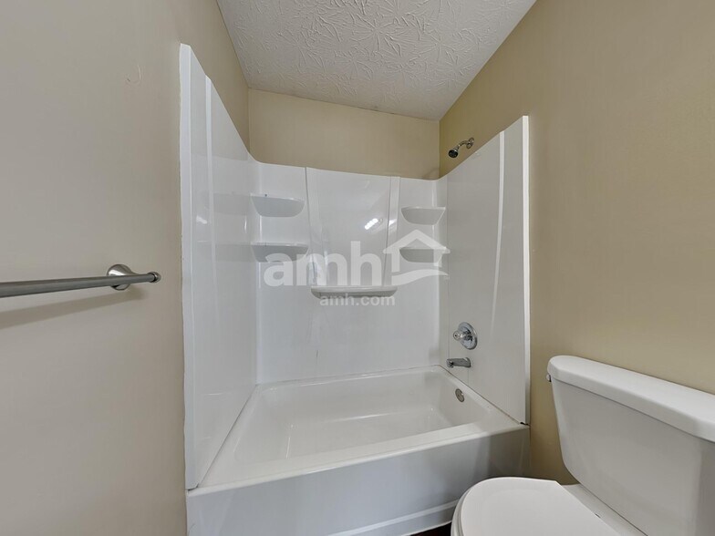 Building Photo - 1851 Treeshade Ct