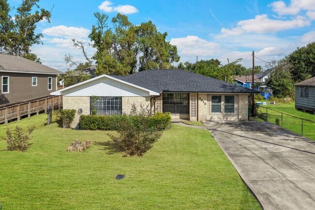 Building Photo - 3613 Crandon St