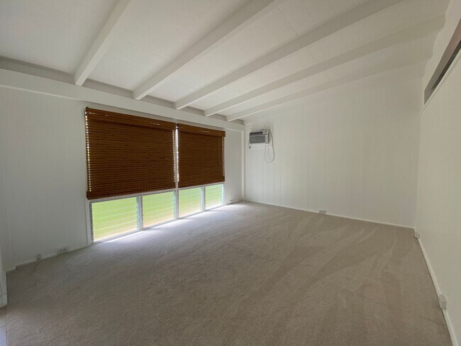 Building Photo - Kailua