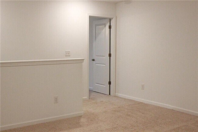 Building Photo - 5920 Osgood Pl