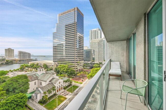 Building Photo - 500 Brickell Ave