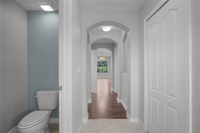 Building Photo - 1316 Gleneagles Ln