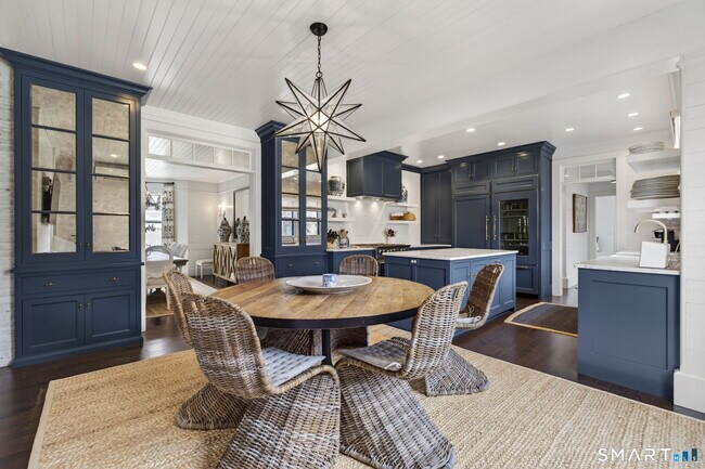 Building Photo - 28 Fenwick Ave