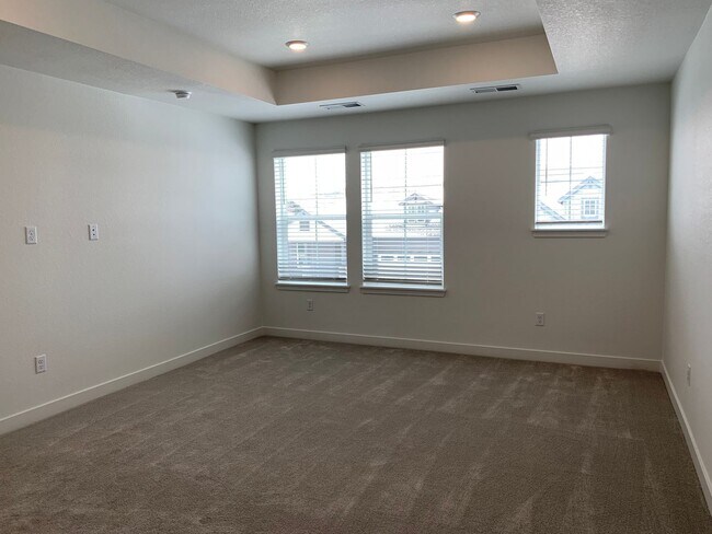 Building Photo - 8099 Mount Kataka St