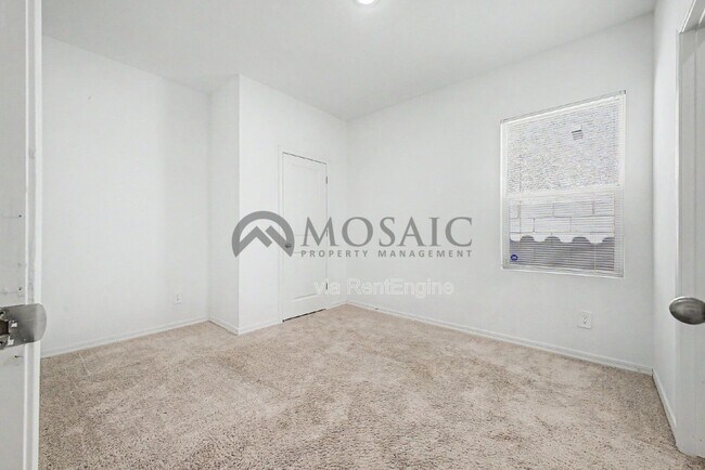Building Photo - 9553 W Agora Ln