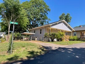 Building Photo - 298 Werts St