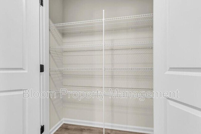 Building Photo - 216 Wappoo Trce Ln