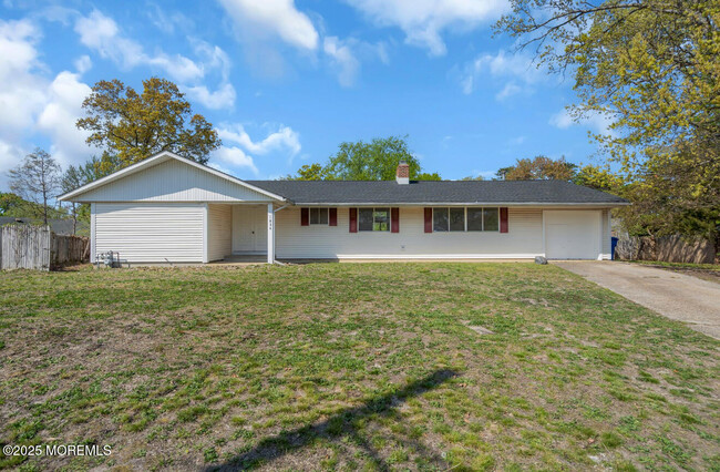 Building Photo - 1034 Zircon Dr